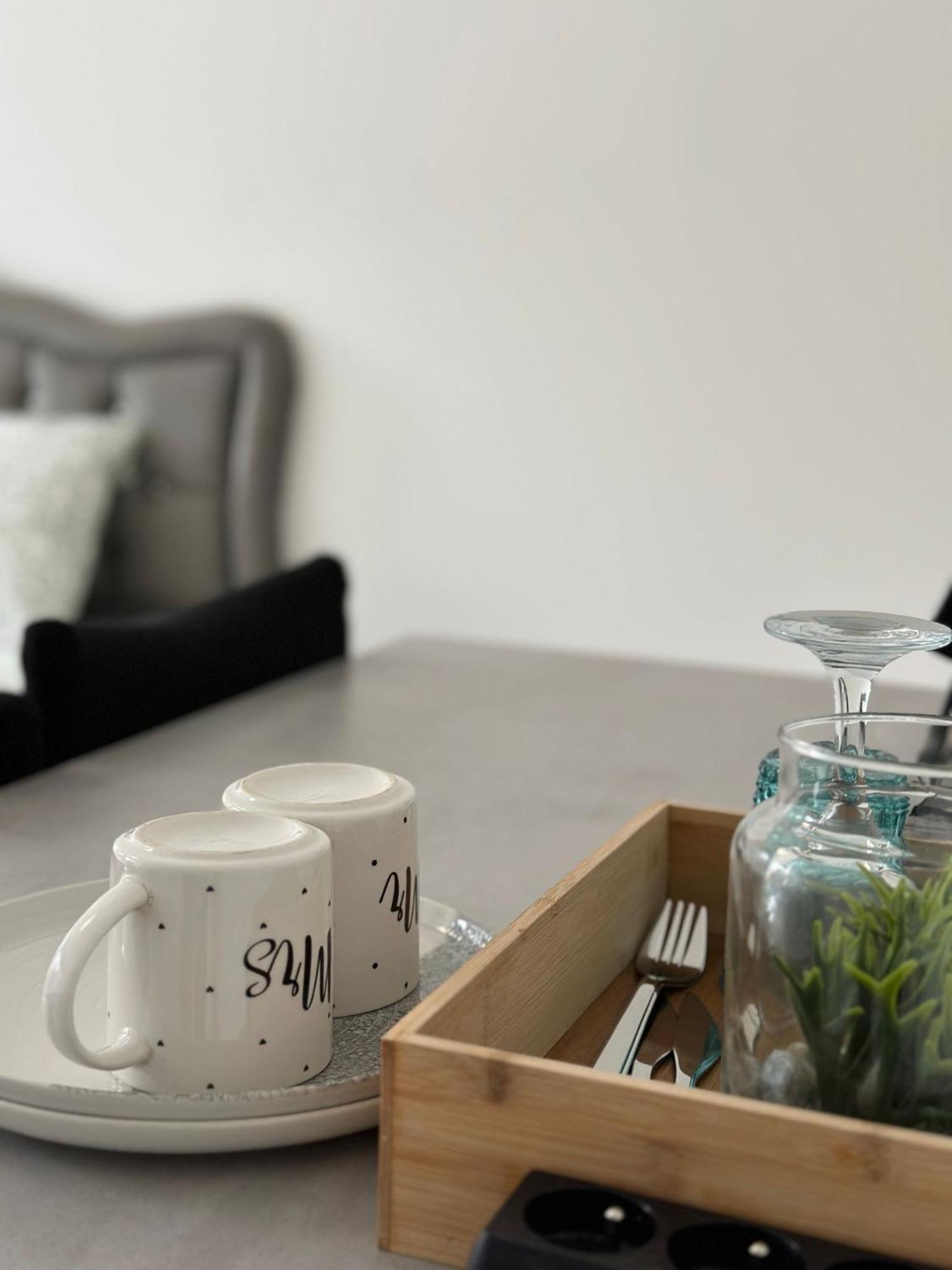 Sri-Indo Bobigny Paris Apartment Екстериор снимка