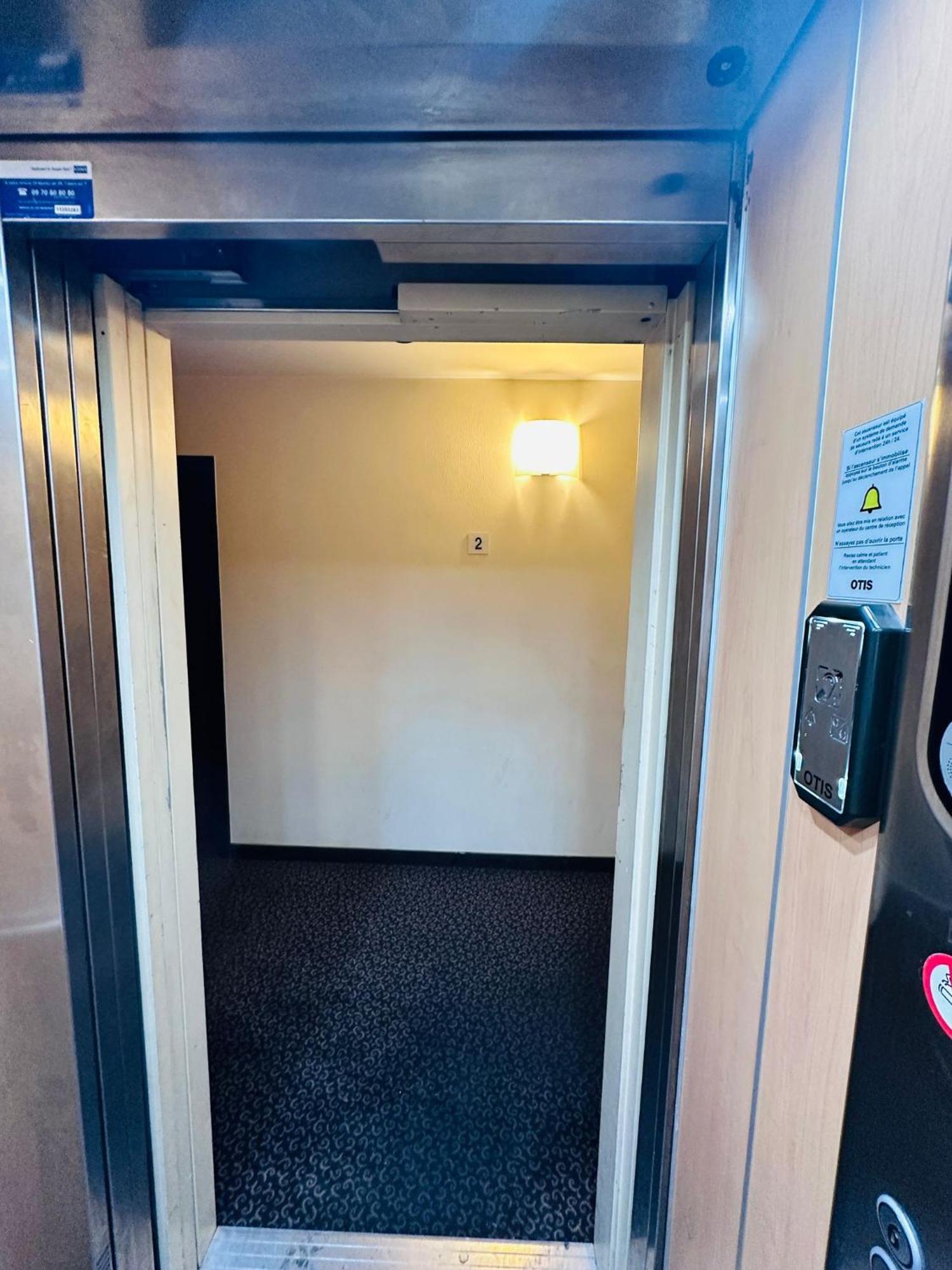 Sri-Indo Bobigny Paris Apartment Екстериор снимка