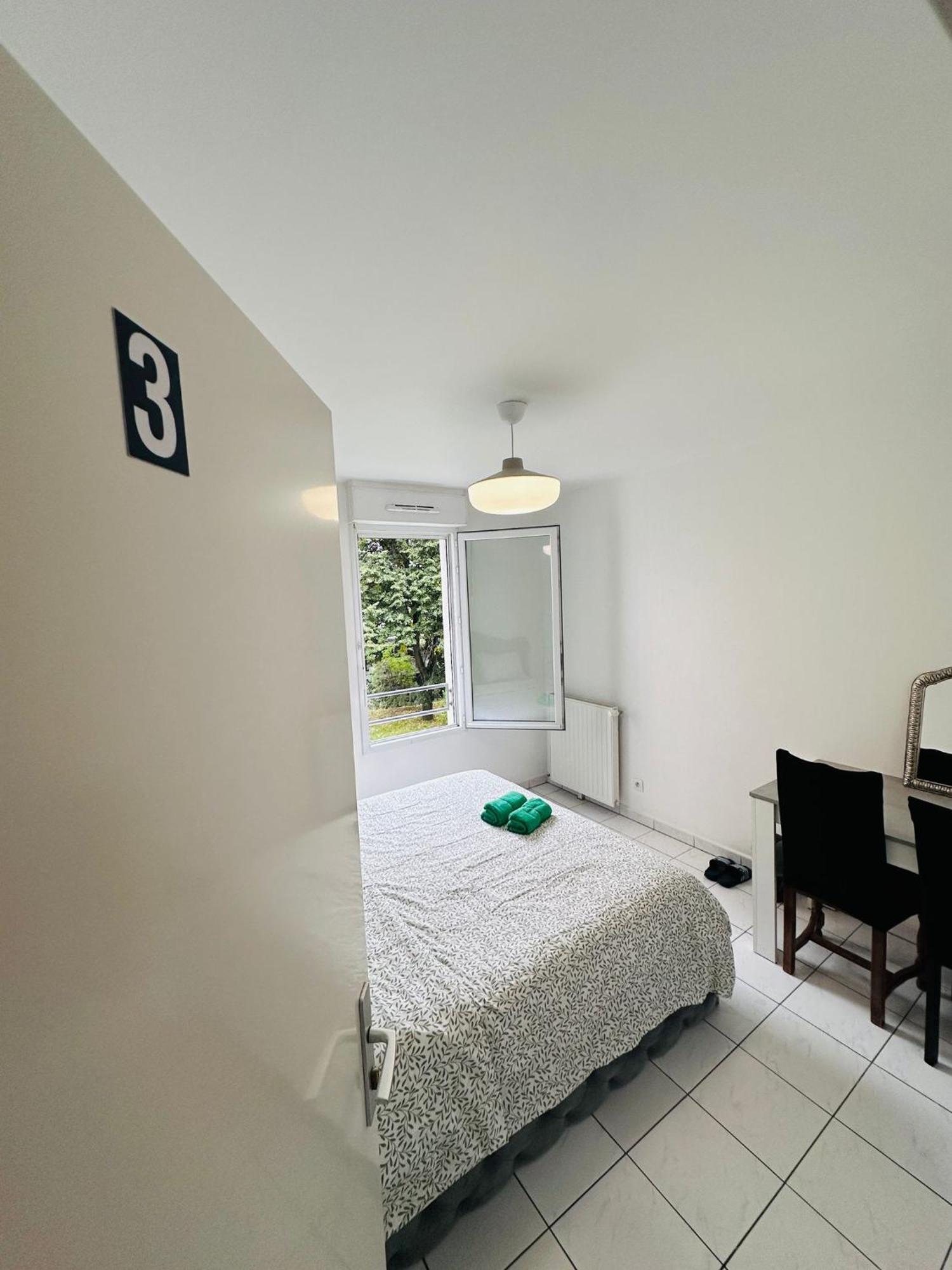 Sri-Indo Bobigny Paris Apartment Екстериор снимка