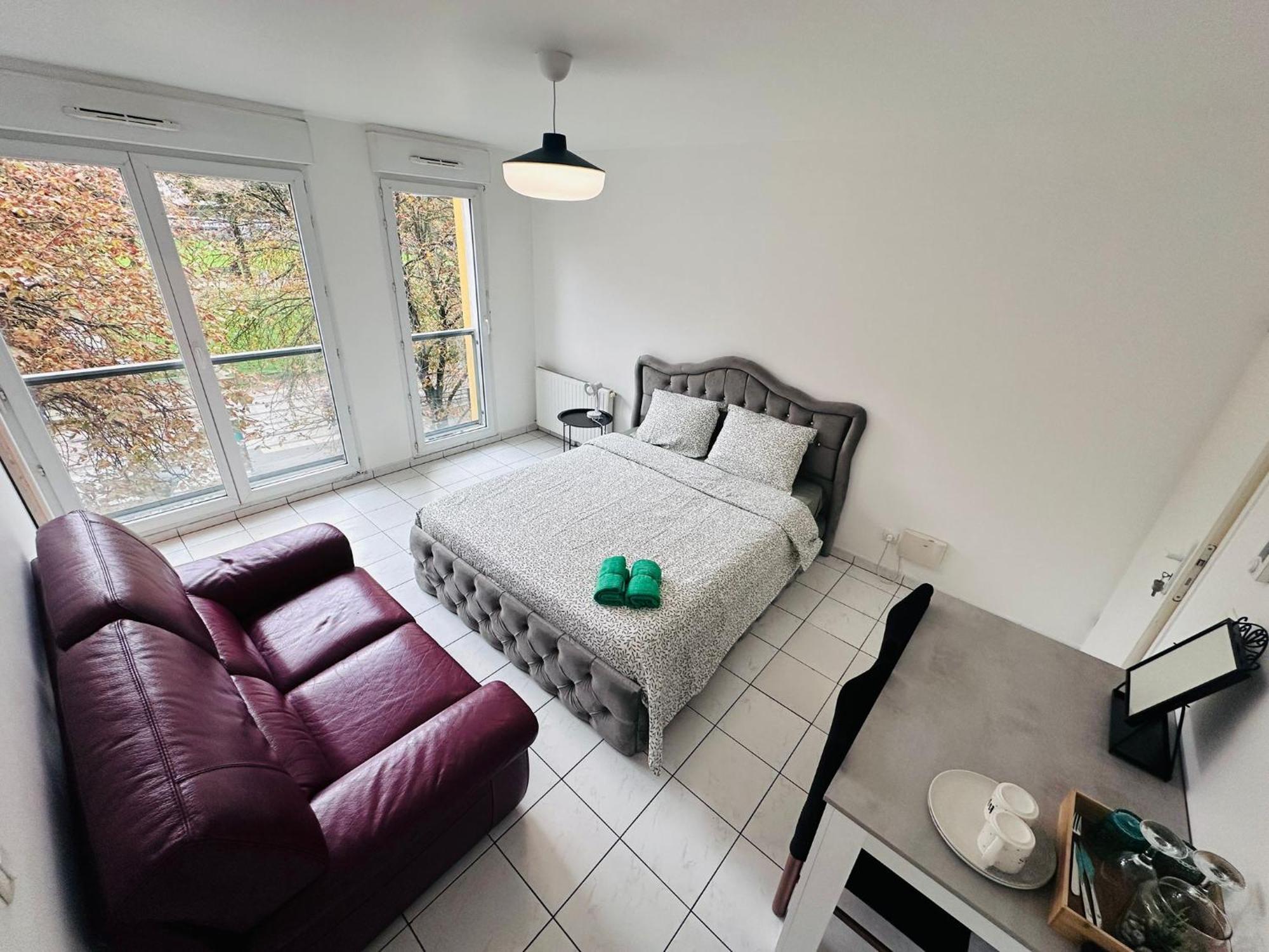 Sri-Indo Bobigny Paris Apartment Екстериор снимка