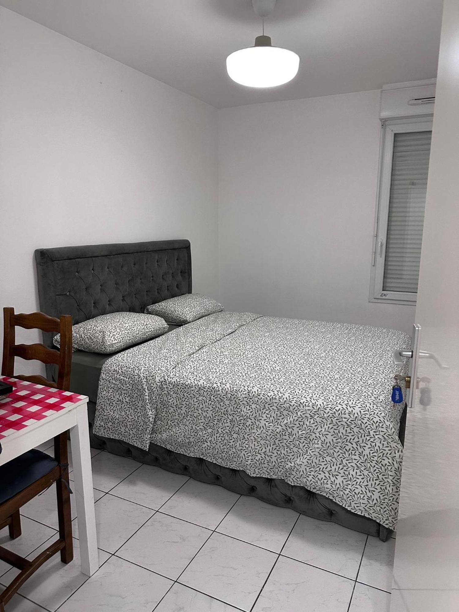 Sri-Indo Bobigny Paris Apartment Екстериор снимка
